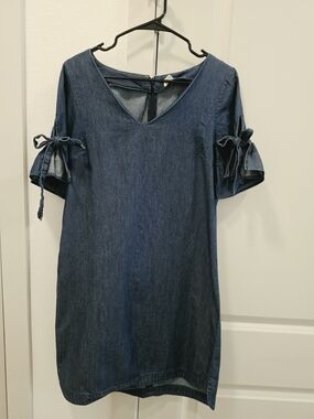 ​J. Crew Chambray Denim Shift Dress with Tie Sleeves - V-Neck - Size S